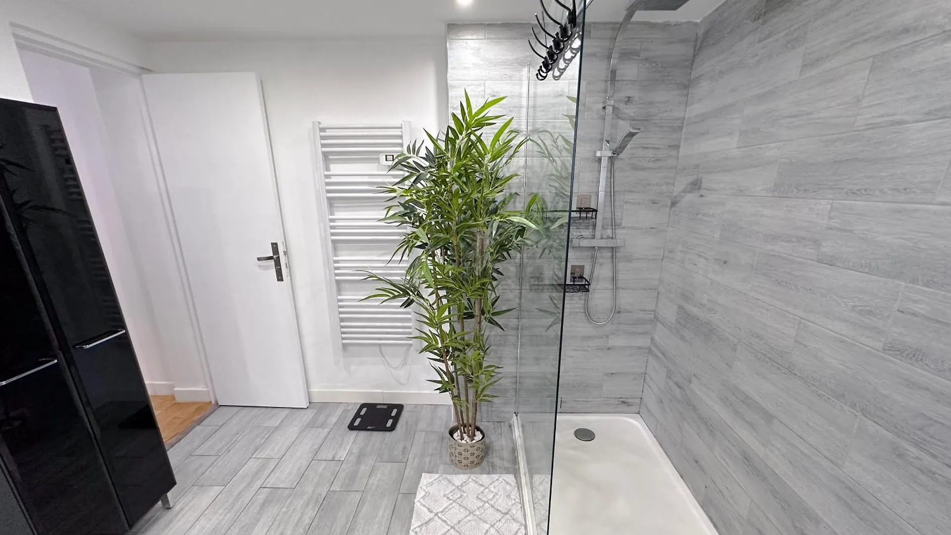 Bellet - Rooftop, Jacuzzi Et Vue Imprenable Sur Nice Et Mer Apartment
