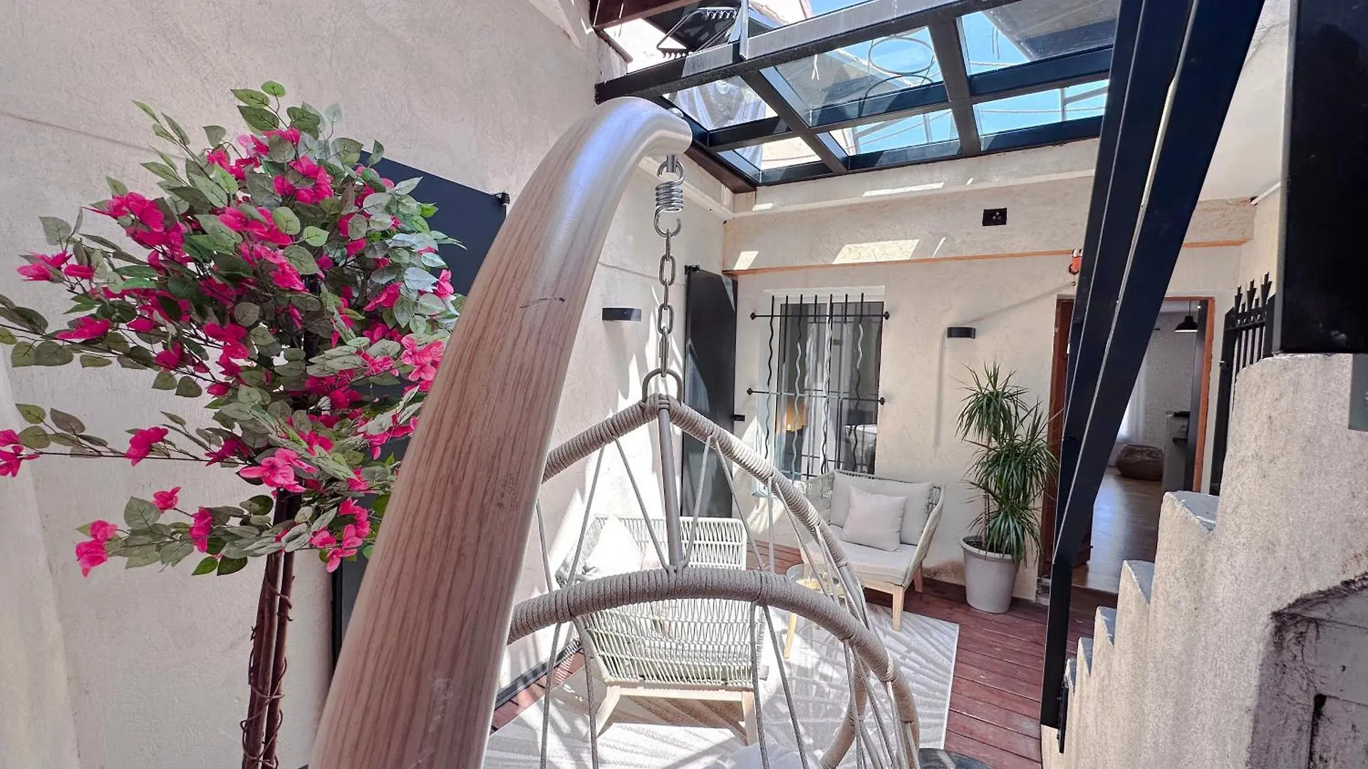 Bellet - Rooftop, Jacuzzi Et Vue Imprenable Sur Nice Et Mer